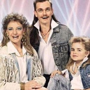 Meet your Posher, Elissa